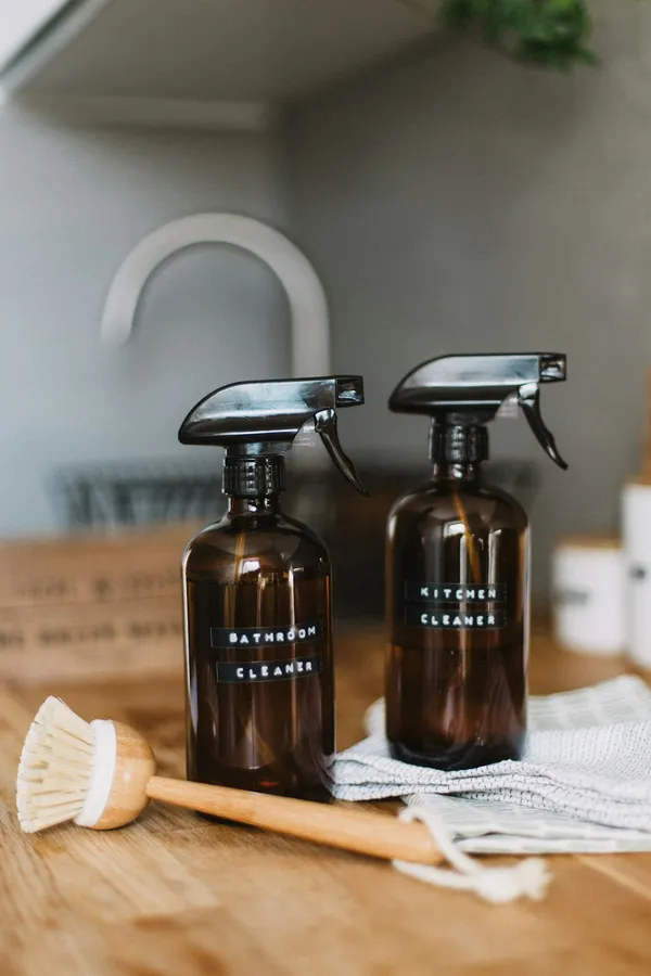 Eco-Friendly Cleaning Hacks to Save Money and Reduce WasteIllustration