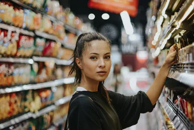 Smart Shopping: Techniques to Cut Costs on Common PurchasesIllustration